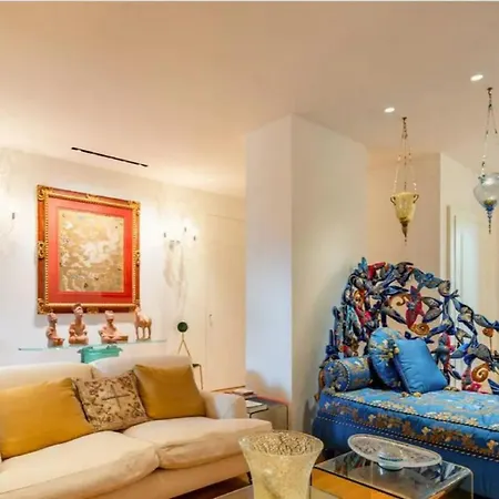 Penthouse With Rooftop Apartament *